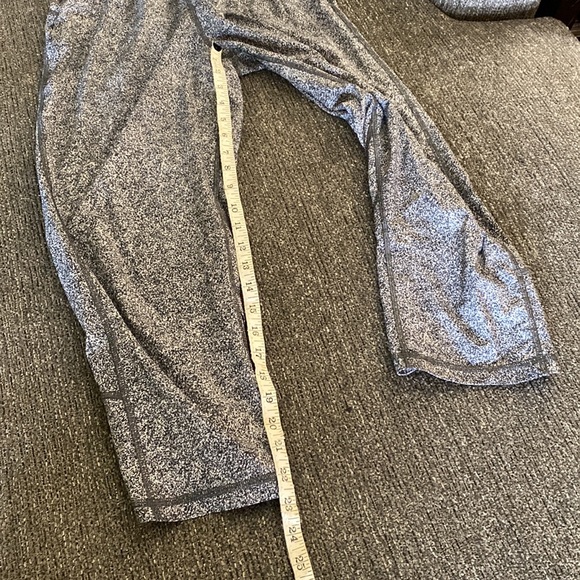 Lululemon high waisted crop pants - Picture 7 of 8